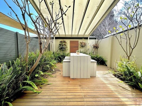 The 3 BR Charming North Adelaide Retreat