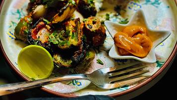 Desayuno para llevar gratuito y diario