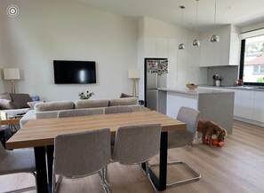 Dining - Beautiful modern Sydney home with gorgeous outdoor space (Pagewood)