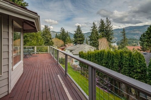 Two Bedroom Sudden Valley Home