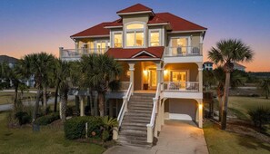 Exterior - Cook House by Kaiser Vacations, a timeless beach house at Laguna Key, large pool and beach access (Gulf Shores)