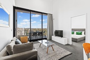 Deluxe Apartment, Balcony, City View | Living area - High St Residence (brisbane)