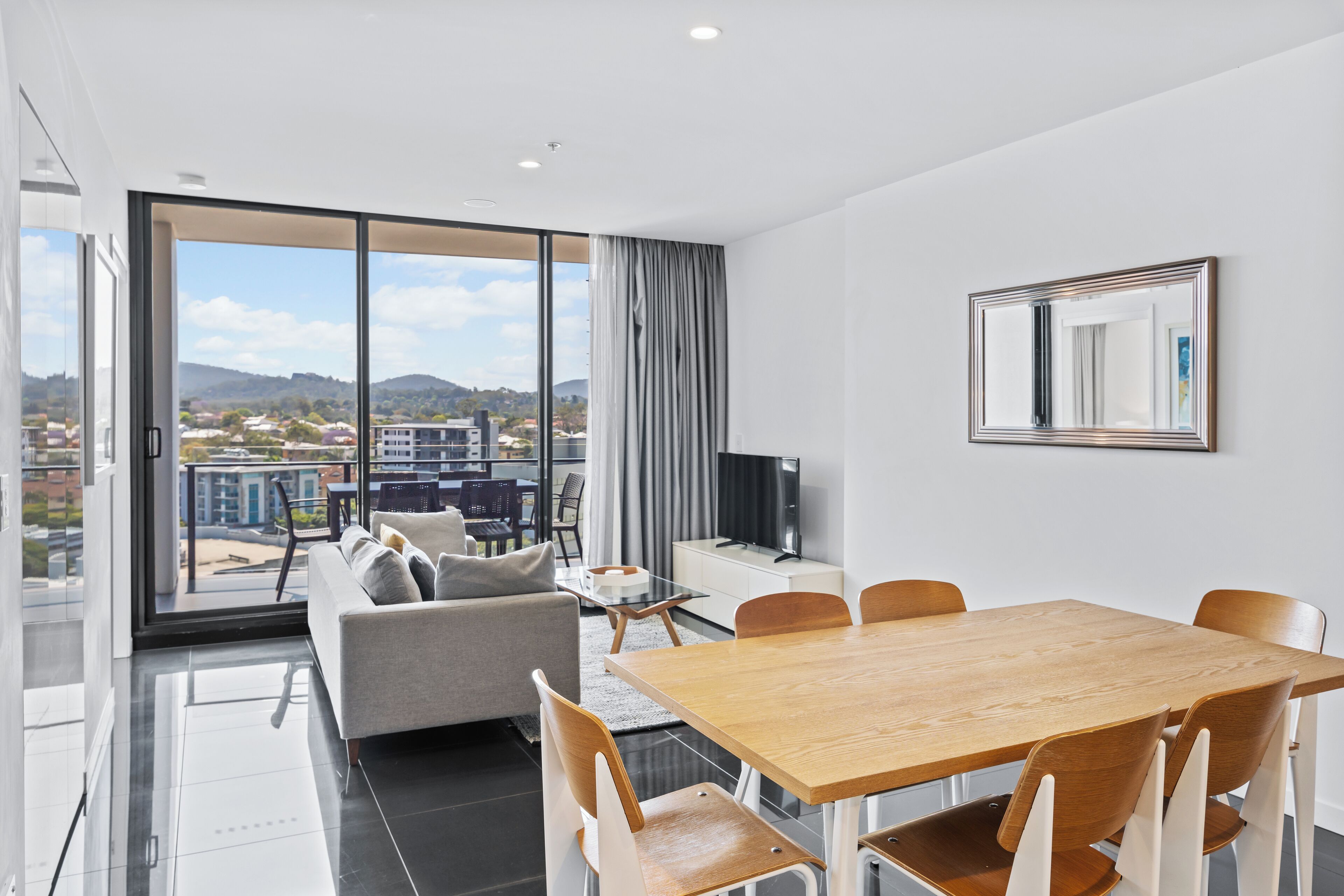 Apartment, Balcony, City View | Living area