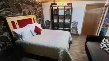 2 bedrooms, WiFi, bed sheets