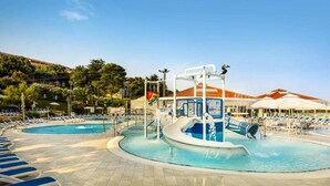 Pool - Holiday Home in Vrsar With Private Beach (Vrsar)