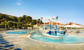 Pool - Holiday Home in Vrsar With Private Beach (Vrsar)