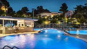 Pool - Holiday Home in Vrsar With Private Beach (Vrsar)