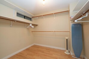 Interior - Elegant Cypress Park Villa with Panoramic Ocean View (West Vancouver)