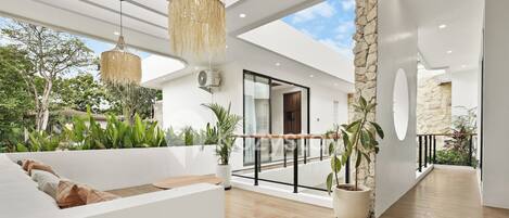 Villa, 3 chambres, vue sur la piscine | Balcon