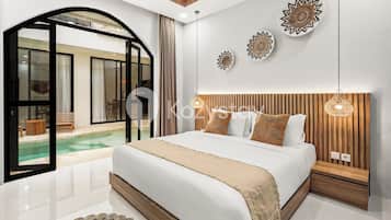 Vila, 3 quartos, vista para a piscina | Escrivaninha, espaço de trabalho para notebook