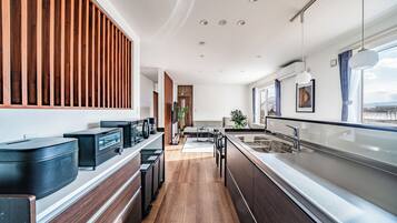 Fridge, microwave, stovetop, rice cooker