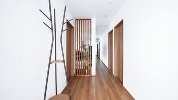 Strykjärn/strykbräda, gratis barnsängar, gratis wi-fi och sängkläder