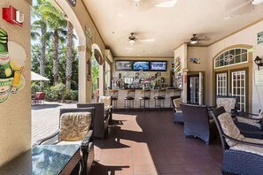 Bar (on property) - Cozy 2BR2BA Family Condo-Resort Near Disney (Davenport)