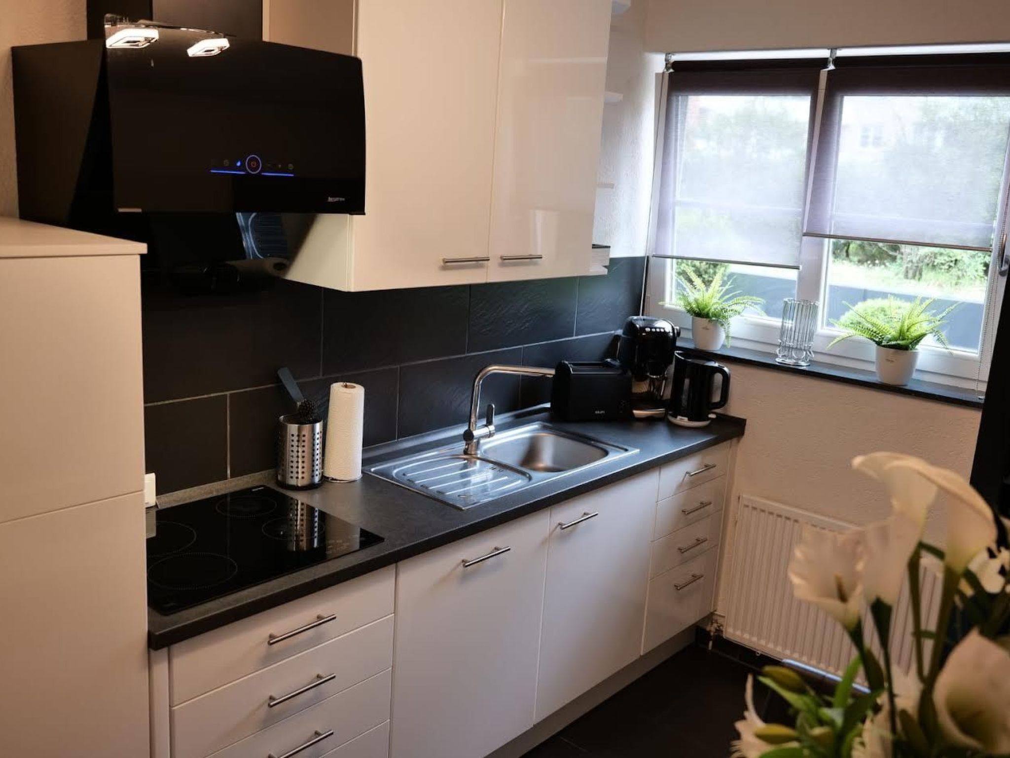 Kjøleskap, mikrobølgeovn, ovn og oppvaskmaskin