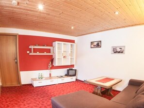TV - mit Terrasse by Interhome (Ballenstedt)