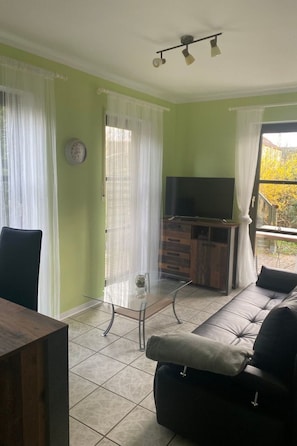 TV - in Bad Elster mit Grill und Terrasse by Interhome (Bad Elster)