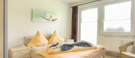 2 bedrooms, Internet