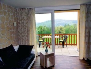 TV - zur alten Gärtnerei by Interhome (Altendorf)