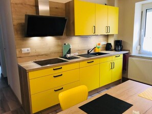 Fridge, microwave, oven, dishwasher - Apartment Horn by Interhome (Pirna)
