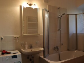 Bathroom - Wohnung in Maxen mit Terrasse, Garten und Grill by Interhome (Maxen)