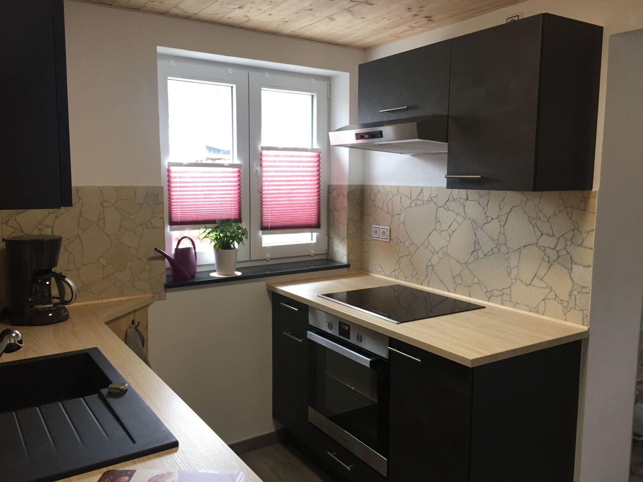 Réfrigérateur, four, lave-vaisselle