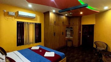 华丽双人房 | 客房内保险箱、熨斗/熨板、免费 WiFi