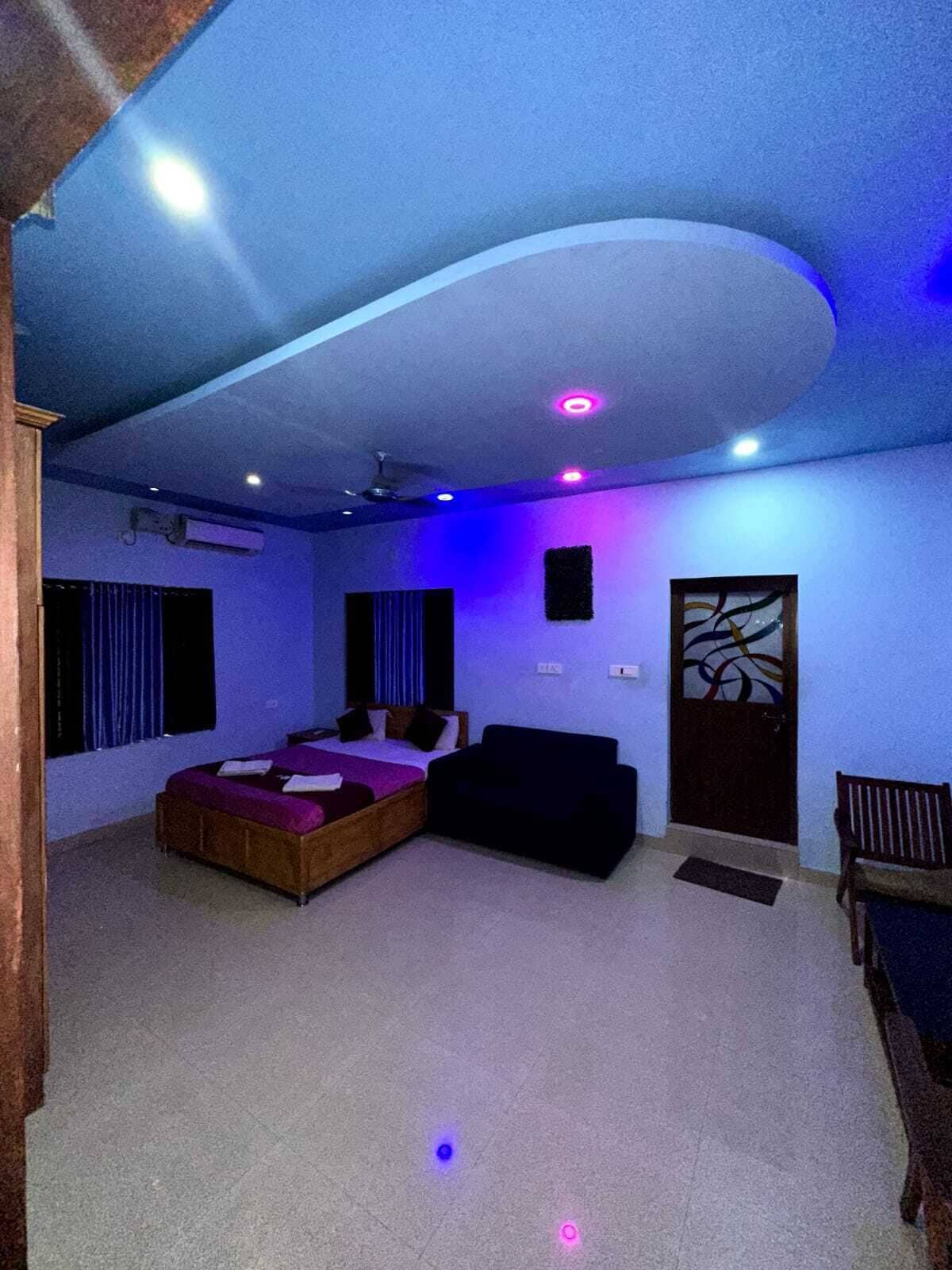 Habitación Deluxe doble | Caja fuerte, tabla de planchar con plancha, wifi gratis