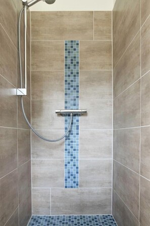 Bathroom - Paul am Klostersee Urlaub mit Hund by Interhome (Dargun)