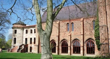 Paul am Klostersee Urlaub mit Hund by Interhome