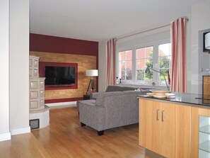 Living area - im Gartengeschoss für vier Personen by Interhome (Börgerende)