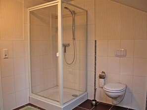 Bathroom - Großzügige Ferienwohnung mit toller Aussicht by Interhome (Blankensee)