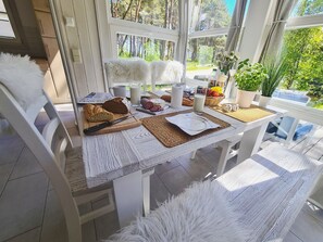Dining - mit Blick auf das Wasser by Interhome (Baabe)