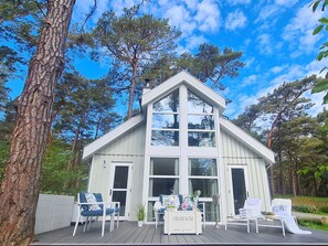 Exterior - mit Blick auf das Wasser by Interhome (Baabe)