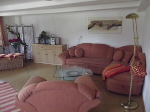 TV, DVD player - Gemütliche Ferienwohnung in urigem Bauernhaus by Interhome (Pfronten)
