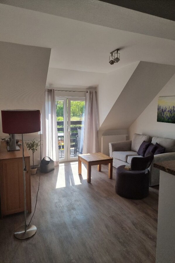 Living area - Seeadler für 2 mit Blick aufs Wasser by Interhome (Krummin)