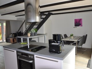 Fridge, oven, dishwasher, cookware/dishes/utensils - Achterdeck by Interhome (Krummin)