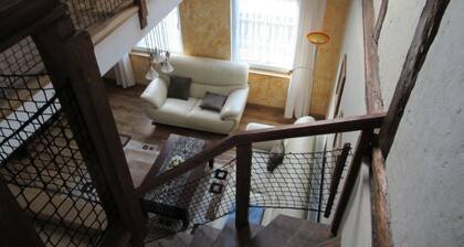 Gemütliches Ferienhaus mit Terrasse und Grill by Interhome