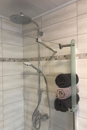 Towels - An der Rodach 1 -EG by Interhome (Steinwiesen)