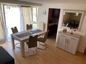 Dining - Studio-Ferienhaus by Interhome (Zandt)