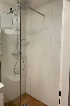 Bathroom - Sehnsucht by Interhome (Bad Füssing)