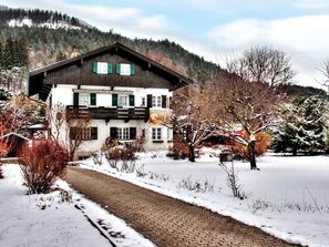 Exterior - in Garmisch mit Terrasse by Interhome (Garmisch-Partenkirchen)