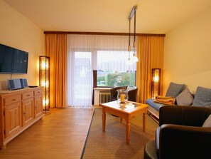 TV - Appartement in Mühldörfl mit Terrasse by Interhome (Farchant)