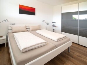 Internet - mit schönem Garten by Interhome (Bad Schussenried)
