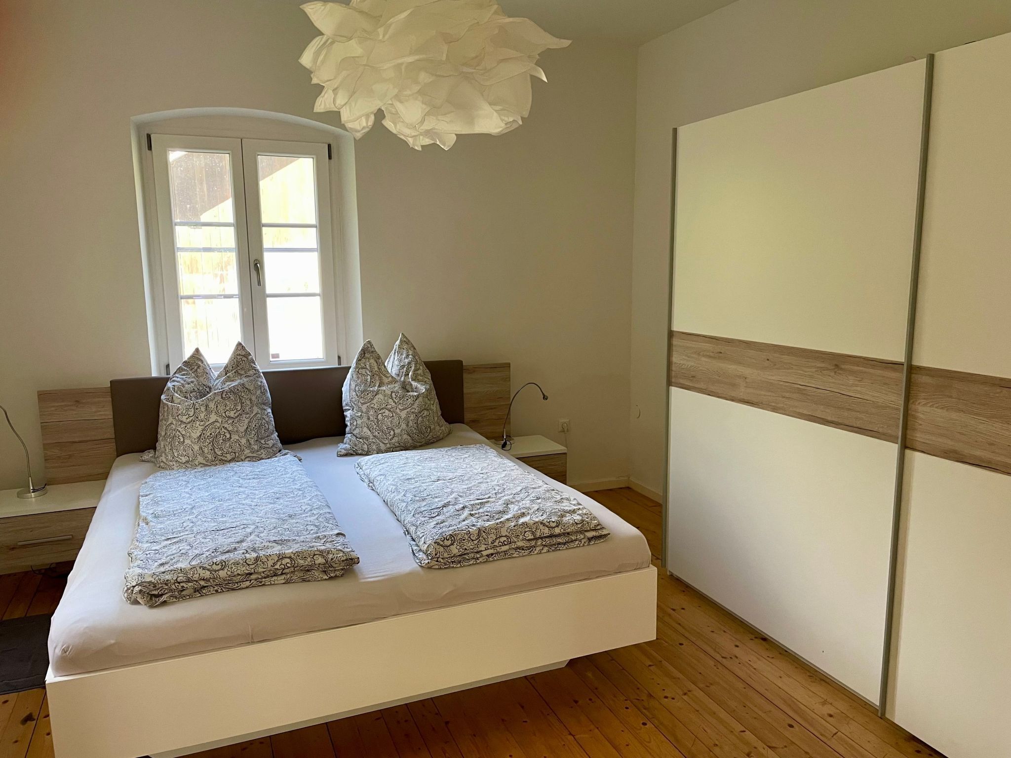 2 bedrooms, internet