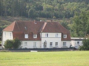 Exterior - Große, hundefreundliche Ferienwohnung mit großer Terrasse in Flussnähe by Interhome (Medebach)