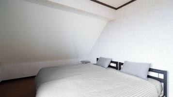 Iron/ironing board, free WiFi