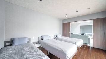 Bügeleisen/Bügelbrett, kostenloses WLAN, Bettwäsche