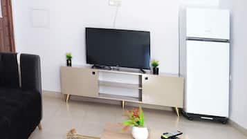 Apartment, 2 Bedrooms, Accessible, Smoking | Room amenity