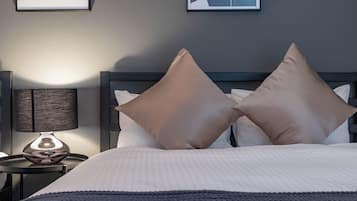 Apartment, 3 Bedrooms, Non Smoking, Kitchen | Free WiFi