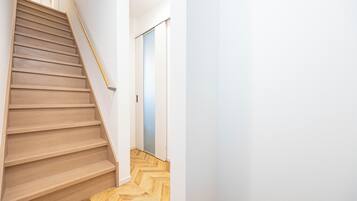 Apartment, 3 Bedrooms, Non Smoking, Kitchen | Free WiFi